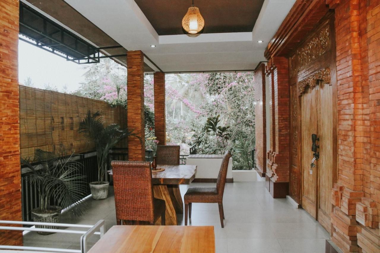 Karunia House Ubud Villa Exterior photo