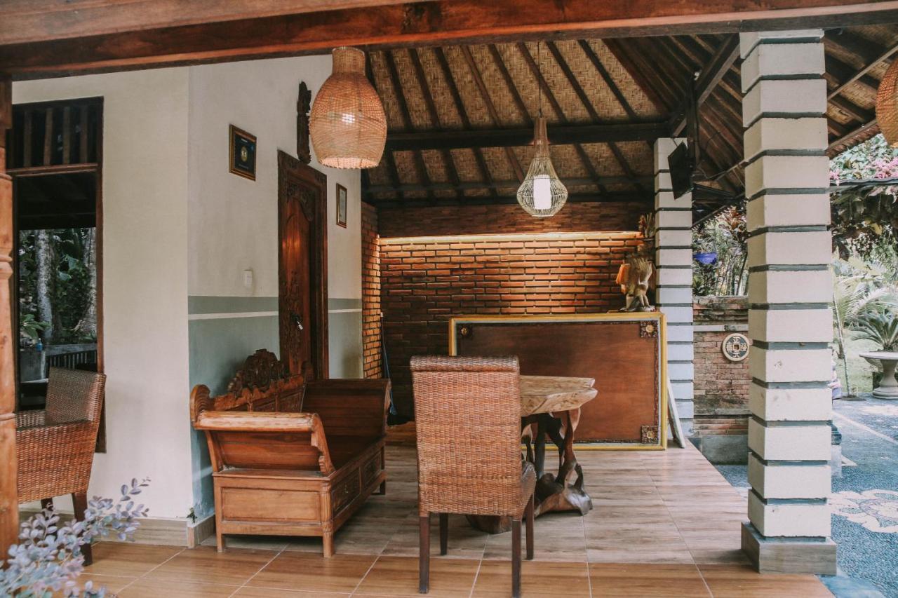 Karunia House Ubud Villa Exterior photo