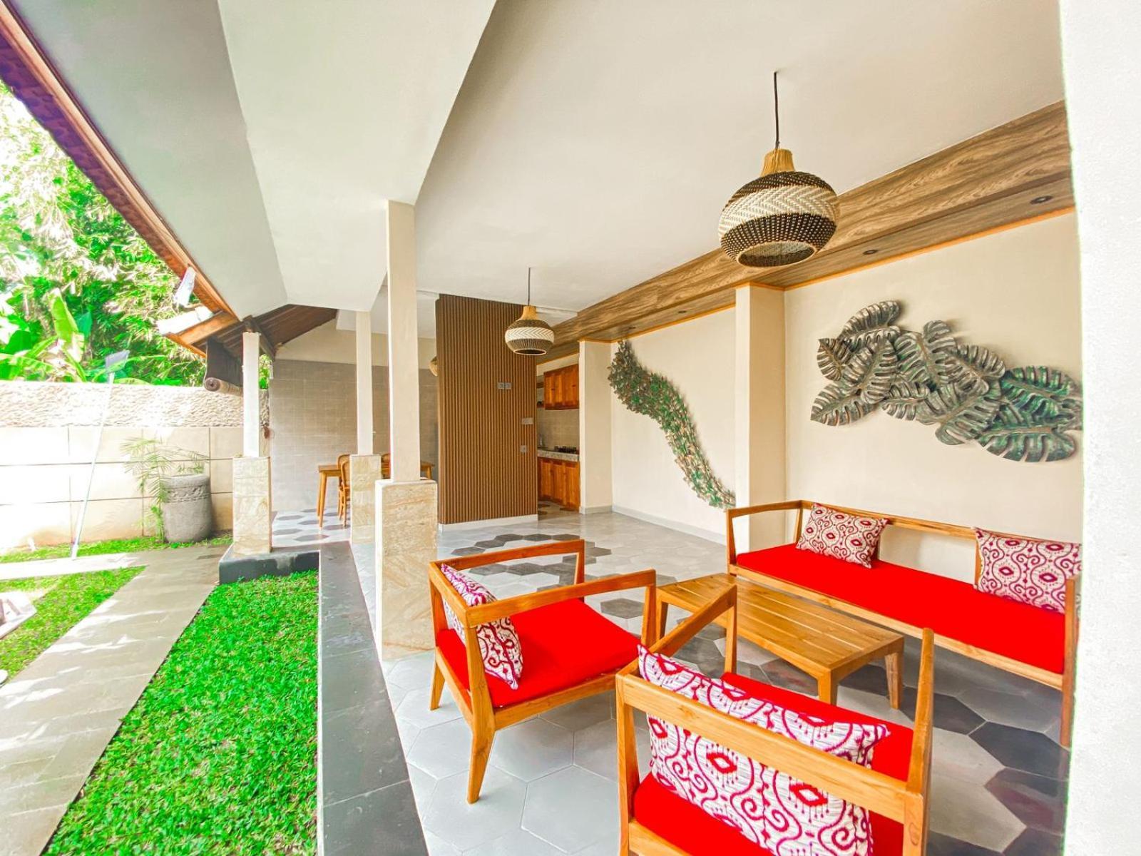 Karunia House Ubud Villa Exterior photo