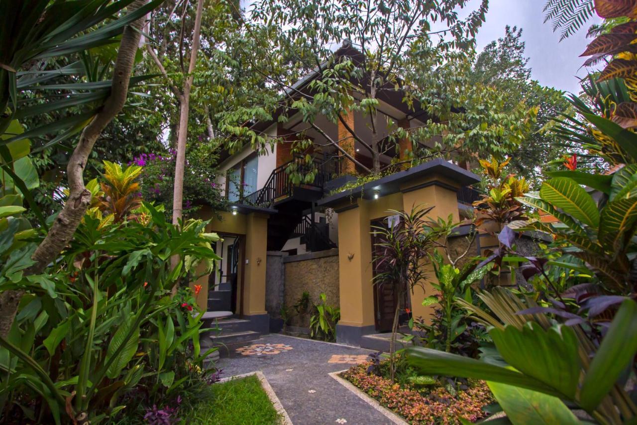 Karunia House Ubud Villa Exterior photo