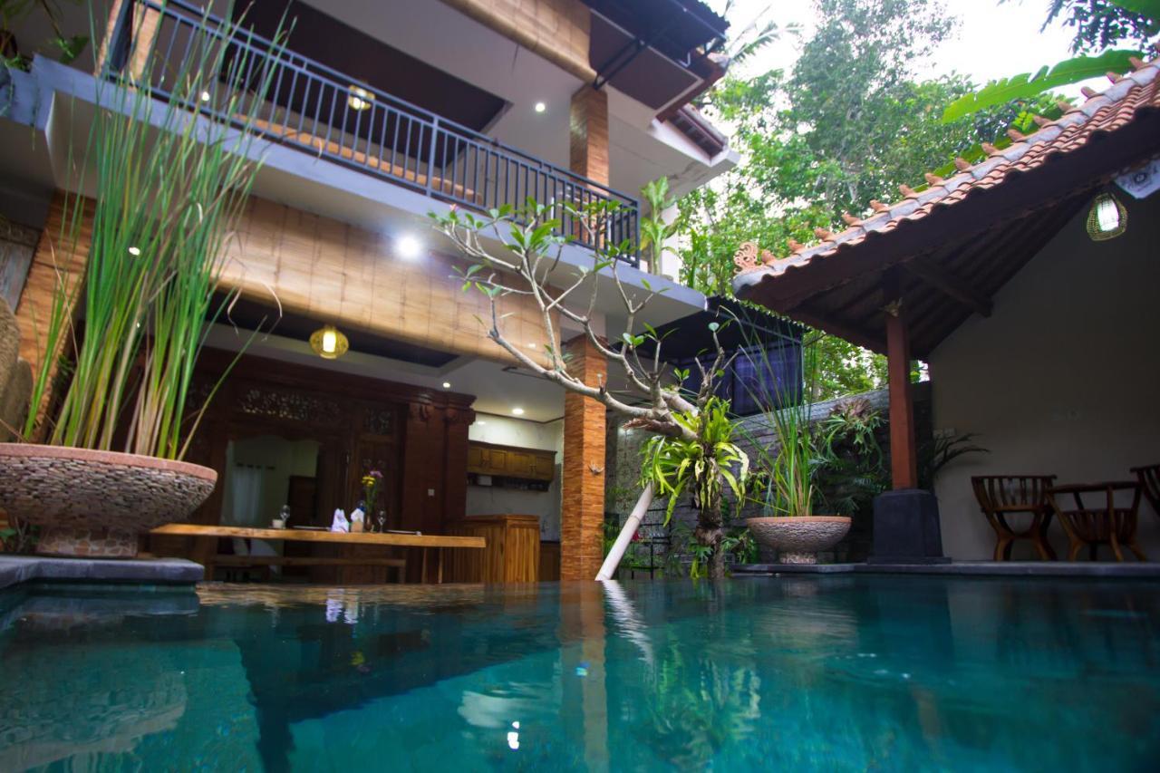 Karunia House Ubud Villa Exterior photo