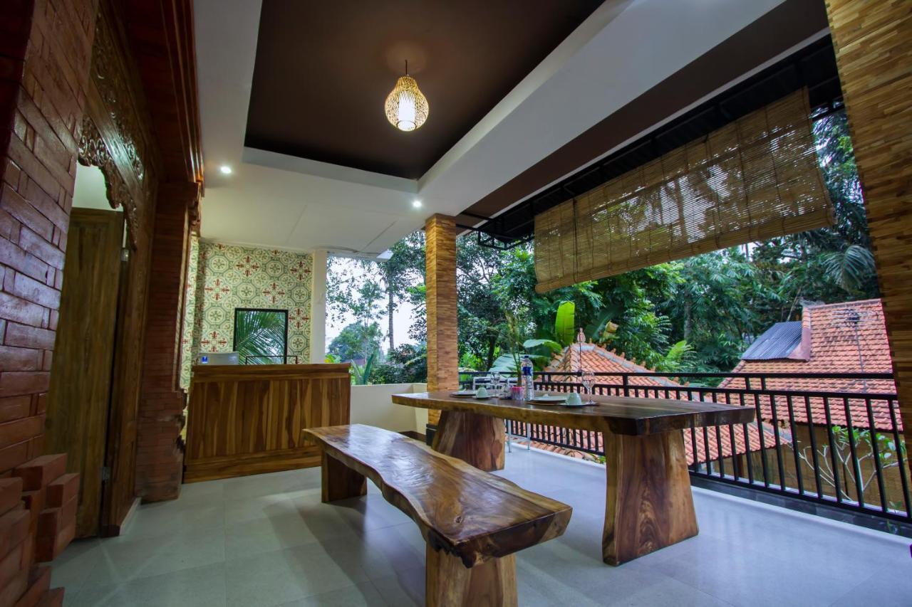 Karunia House Ubud Villa Exterior photo