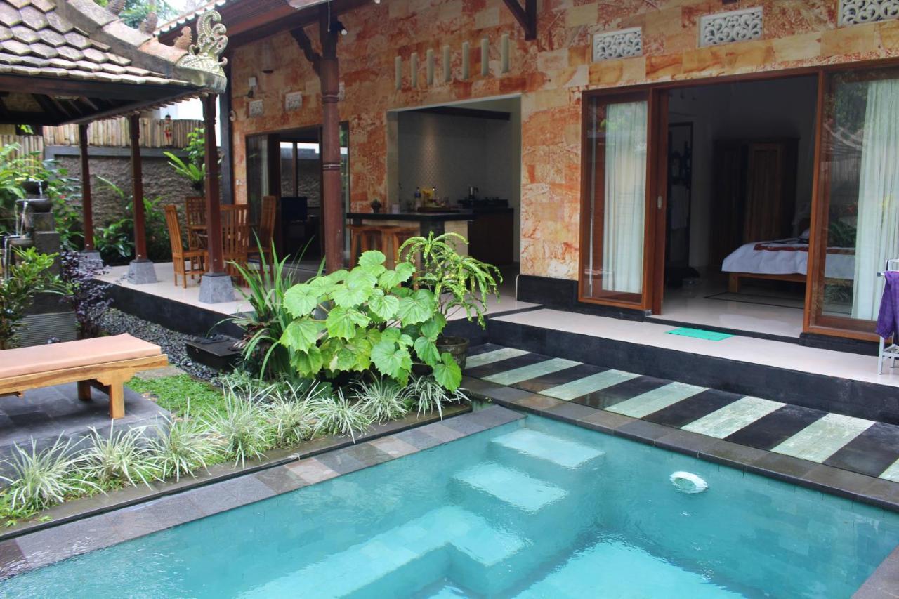 Karunia House Ubud Villa Exterior photo